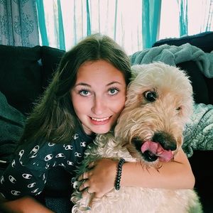 Meet your Posher, Emma